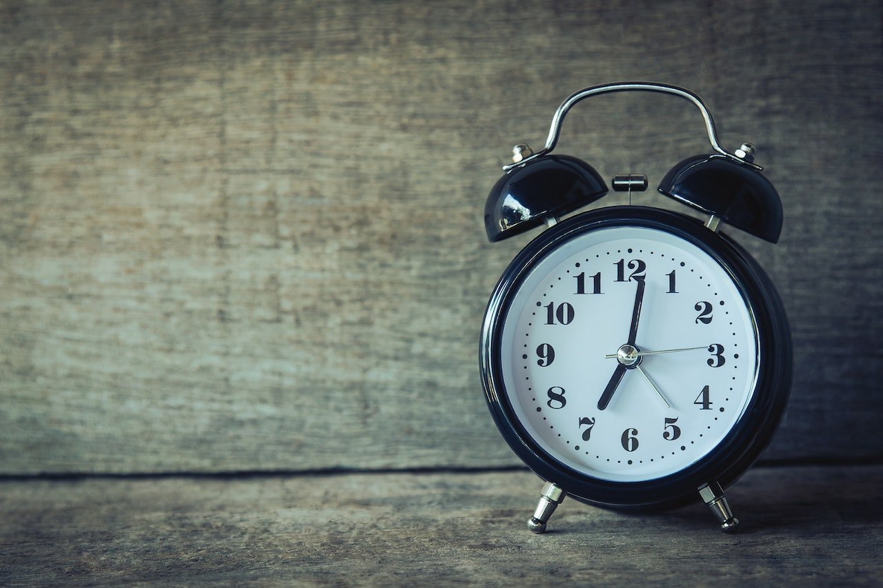 avoid snoozing alarm clock