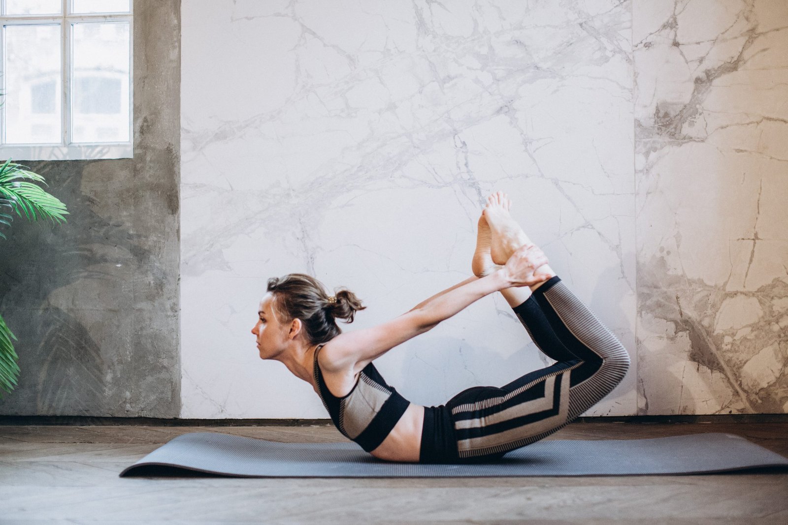 Lose Abdominal Gut: 4 Ways Yoga Helps